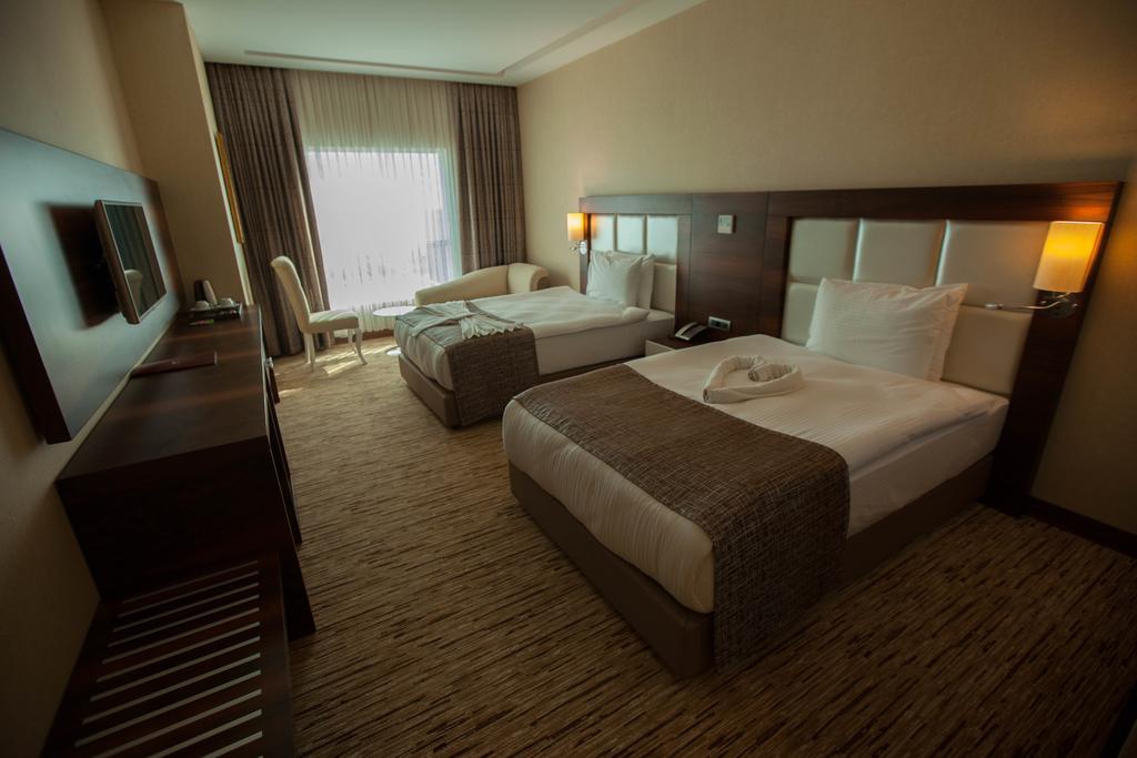 Mitannia Regency Hotel Diyarbakir Exterior photo